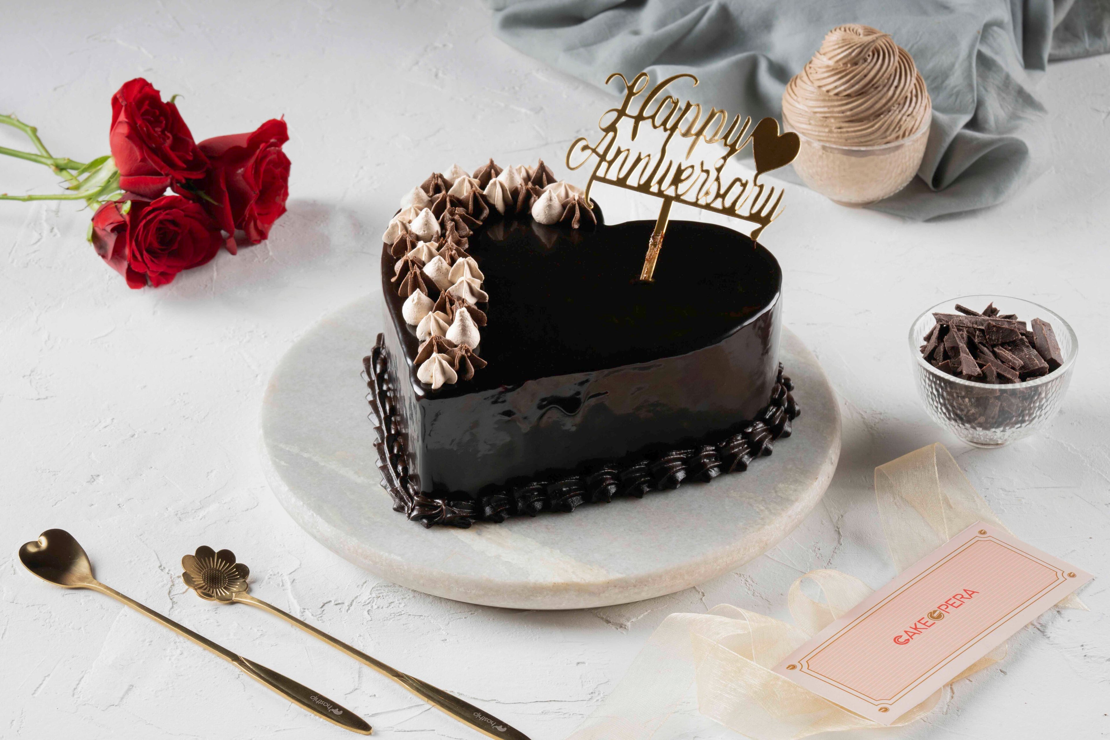 Choco Heart Anniversary Cake (500 Gm)